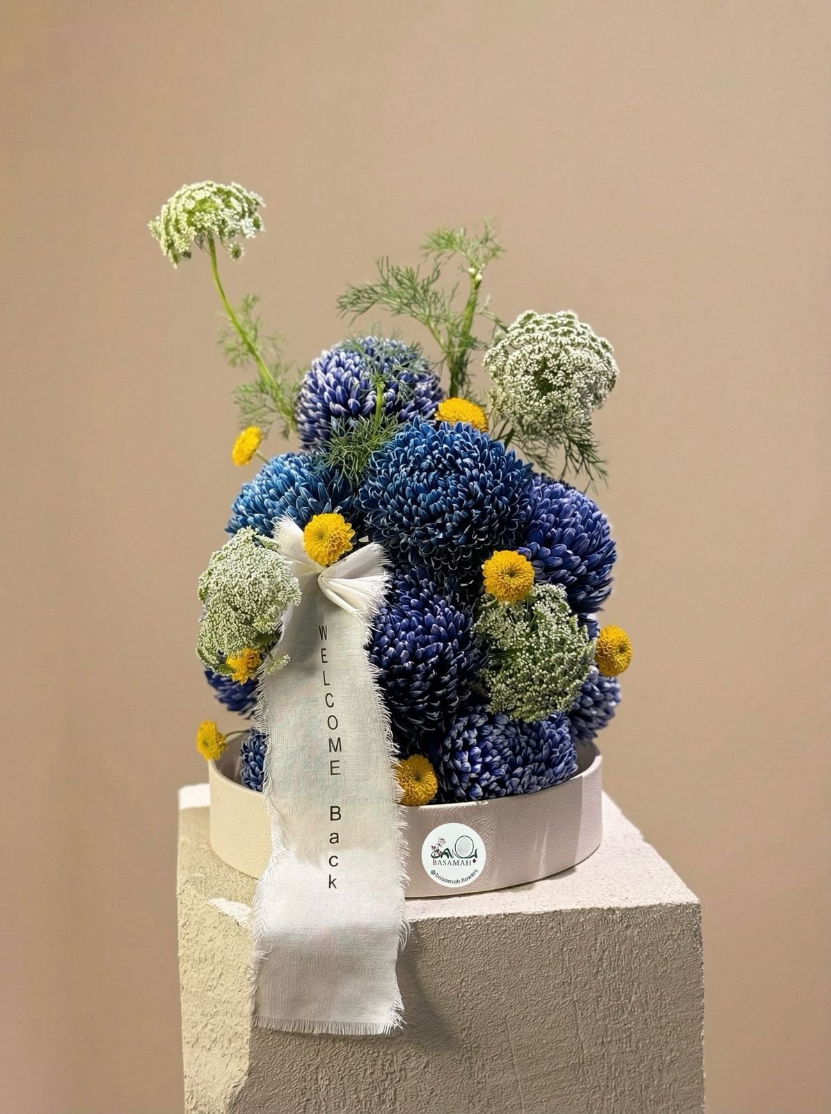 Blue chrysanthemum welcome back Deco